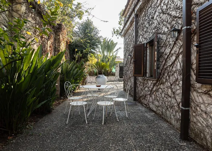 Dimora San Bartolomeo Villa Bari